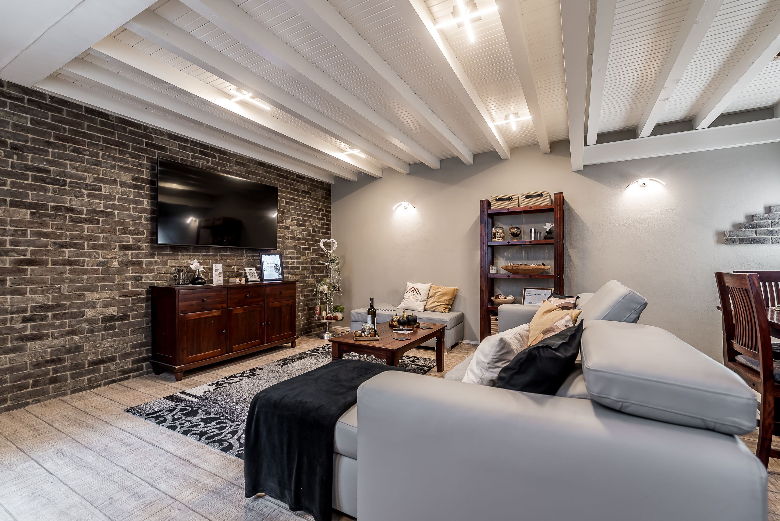 Loft ultracentral 90 mp | 2 niveluri | mobilat complet