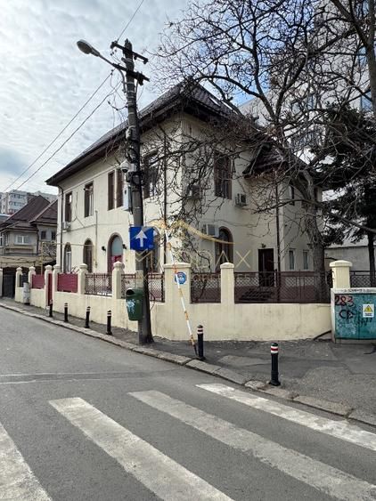 Vila exceptionala situata in zona Kiseleff - singur curte