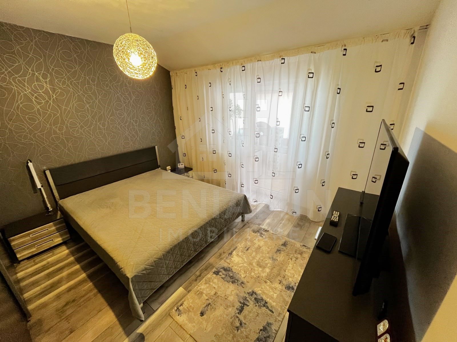 2 Camere- Decomandat-65mp-CT-Mobilat-Utilat-Loc De Parcare-Craiovita — fotografia 4