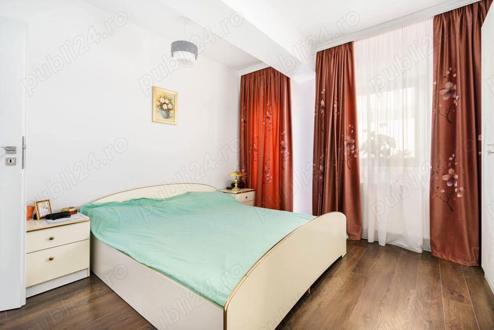 Vand apartament 5 camere ,200mp ,parter + curte proprie 150 mp — fotografia 6
