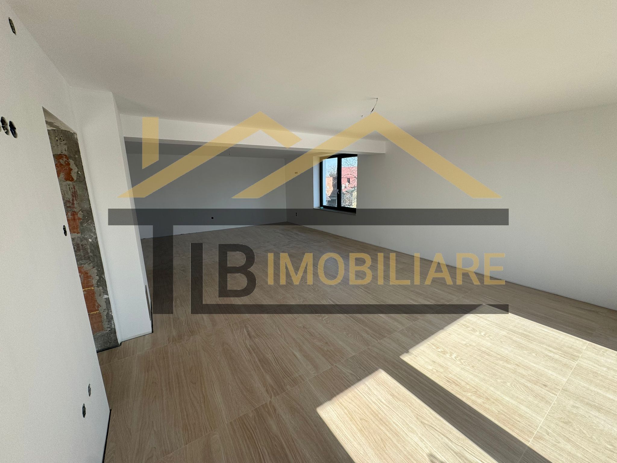 Apartament cu 3 camere, 107 mp, parcare, Zona Bulevardul Cetatii — fotografia 4