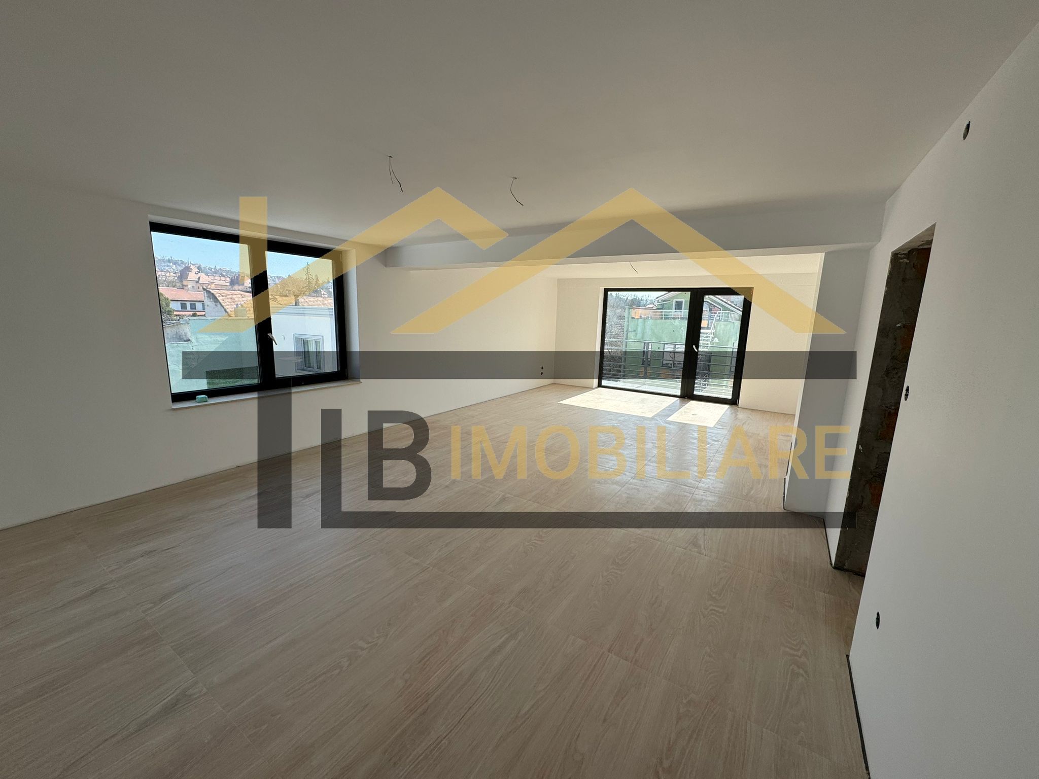 Apartament cu 3 camere, 107 mp, parcare, Zona Bulevardul Cetatii — fotografia 5