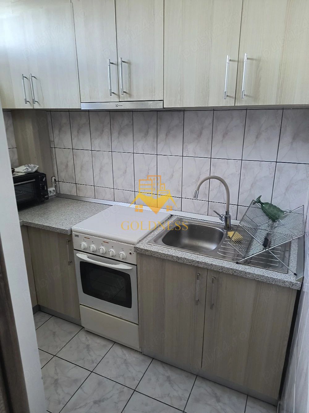 1 camera, Gheorgheni, FSEGA, Iulius Mall, Detunata, 18 GYM, Unirii — fotografia 4