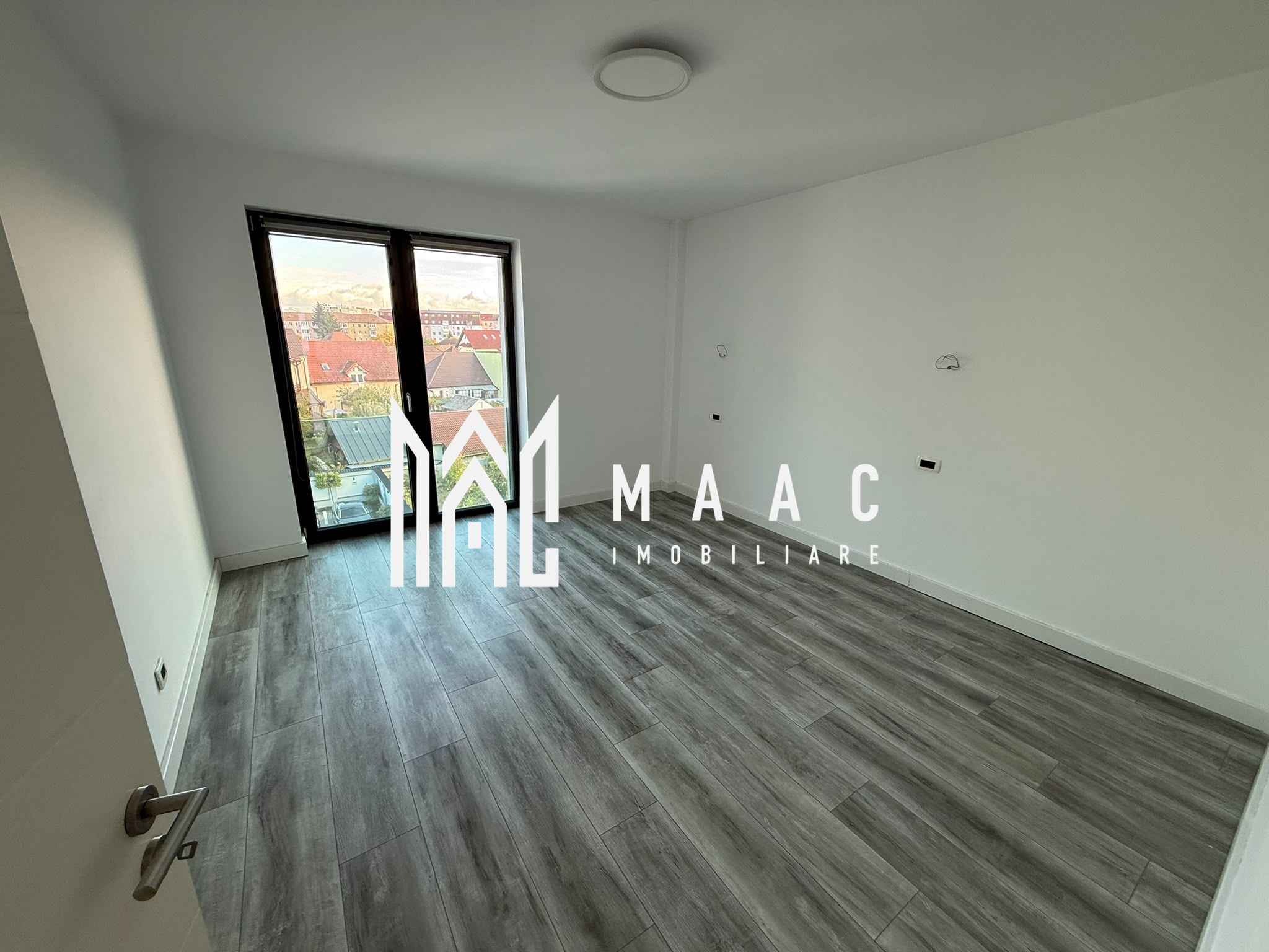 Apartament 3 camere de închiriat | Sibiu, Calea Dumbrăvii | 115 mp — fotografia 3