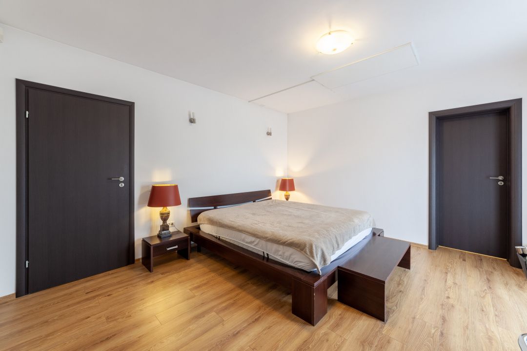 Casă cu 5 camere si 1255 mp teren – Stefanesti-Arges -independență energetica — fotografia 5