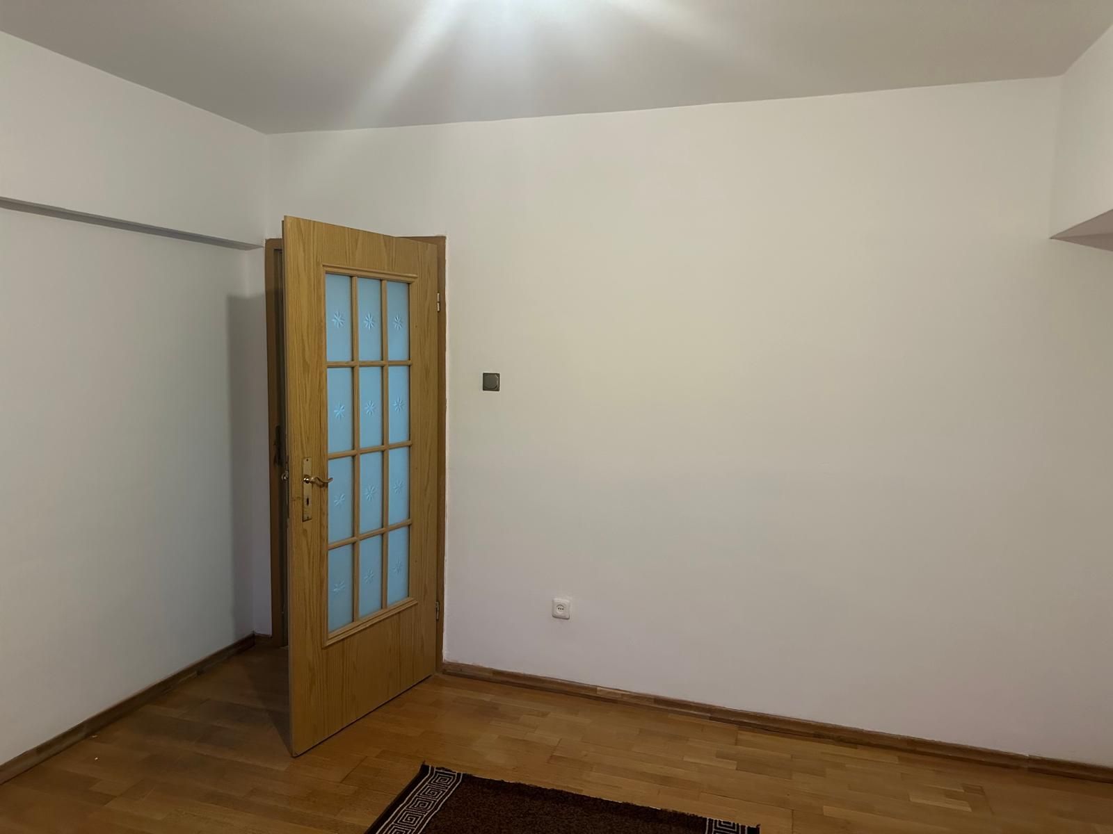 BRASADAS vinde ap cu 4 cam RENOVAT, 106mp, etaj 1 în zona SOARELUI. — fotografia 4
