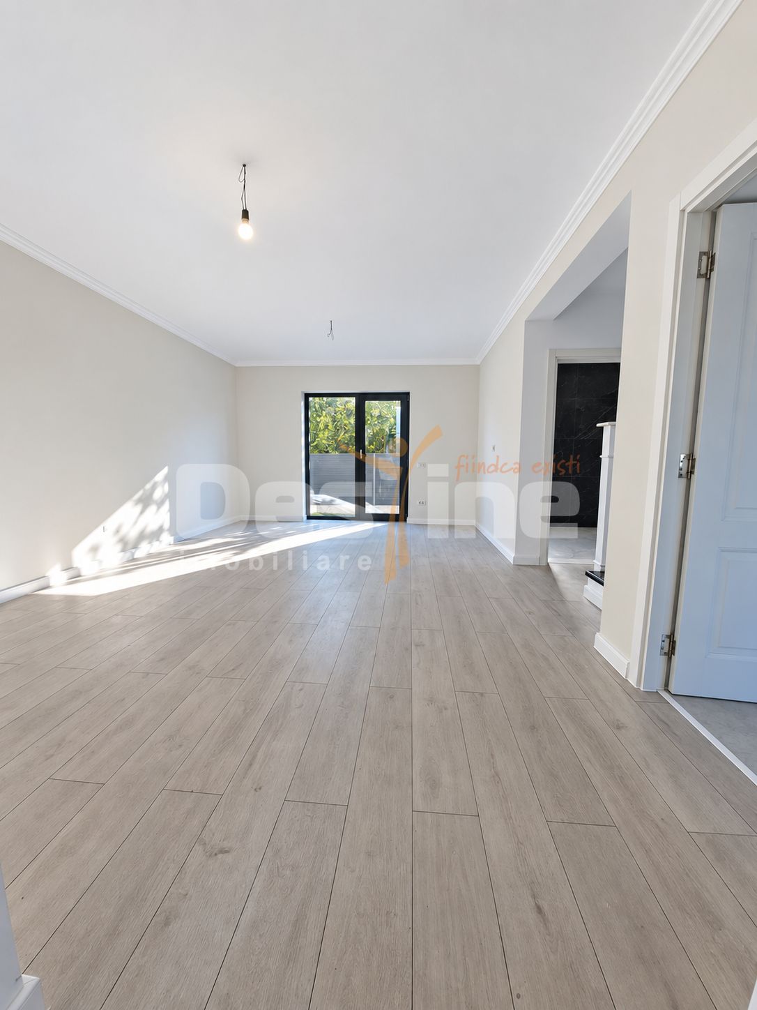 Duplex  în Miroslava – 4 camere, 105 mp utili, teren 300 mp — fotografia 3