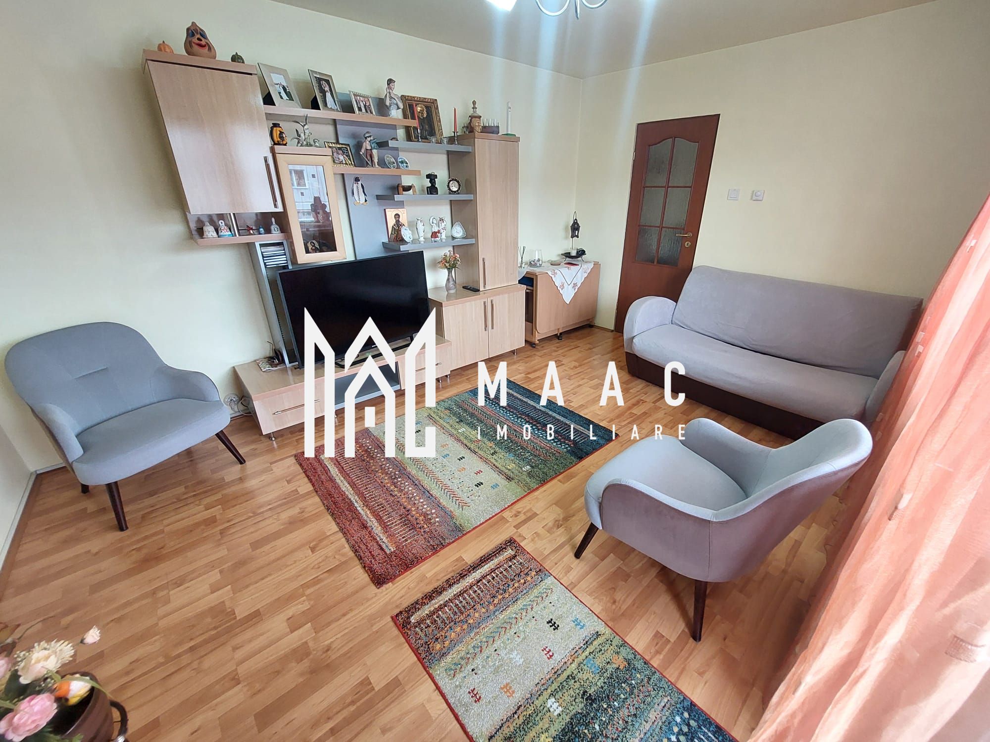 Apartament 3 camere semidecomandat | Orșova Central | 64 mp I Etaj 3