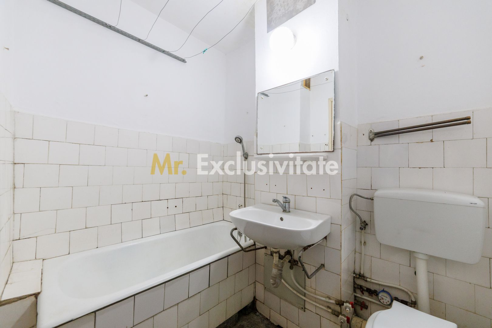 2 camere decomandate, Banat – etaj 2, centrală proprie, zonă excelentă — fotografia 9