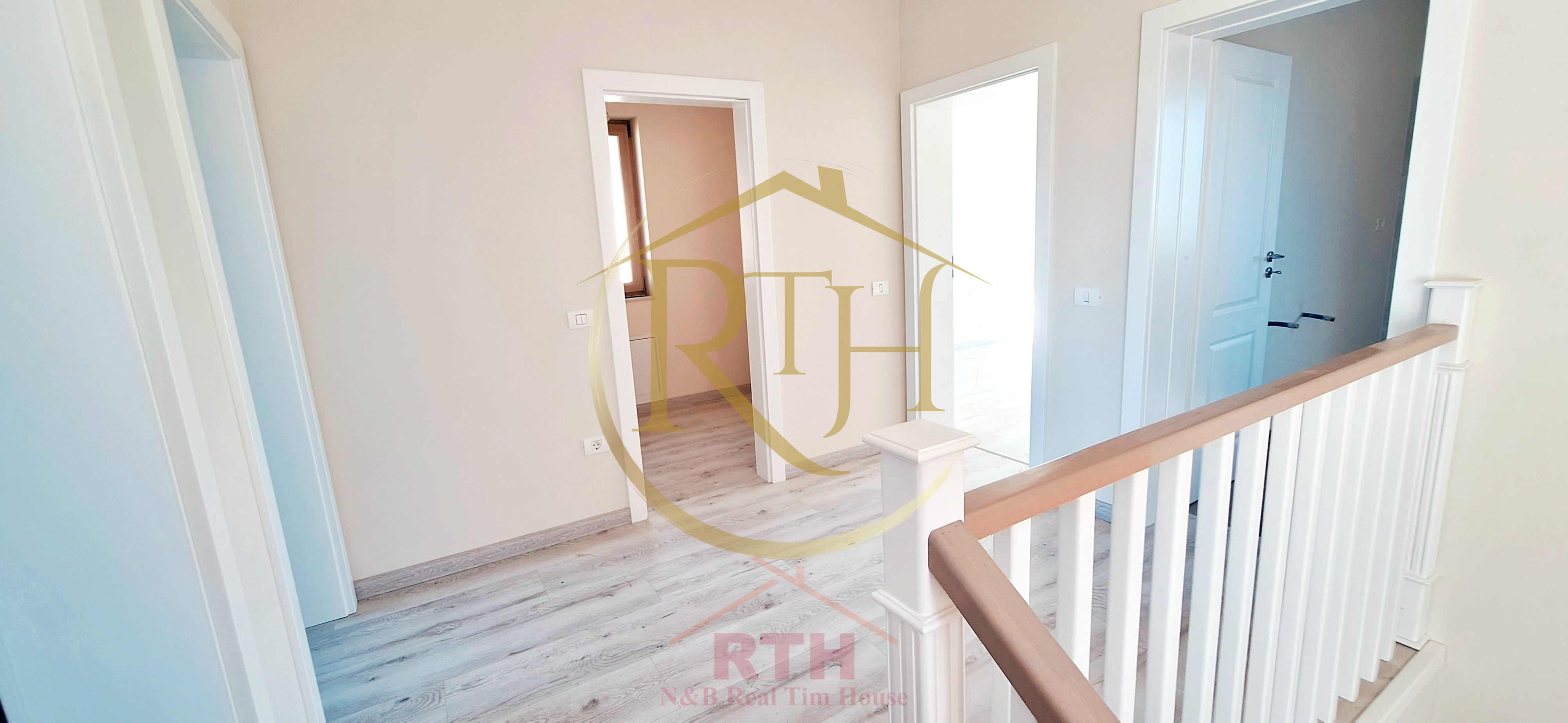 Oferim spre vanzare Duplex cu 5 camere situat in Giroc aproape de DAF — fotografia 10