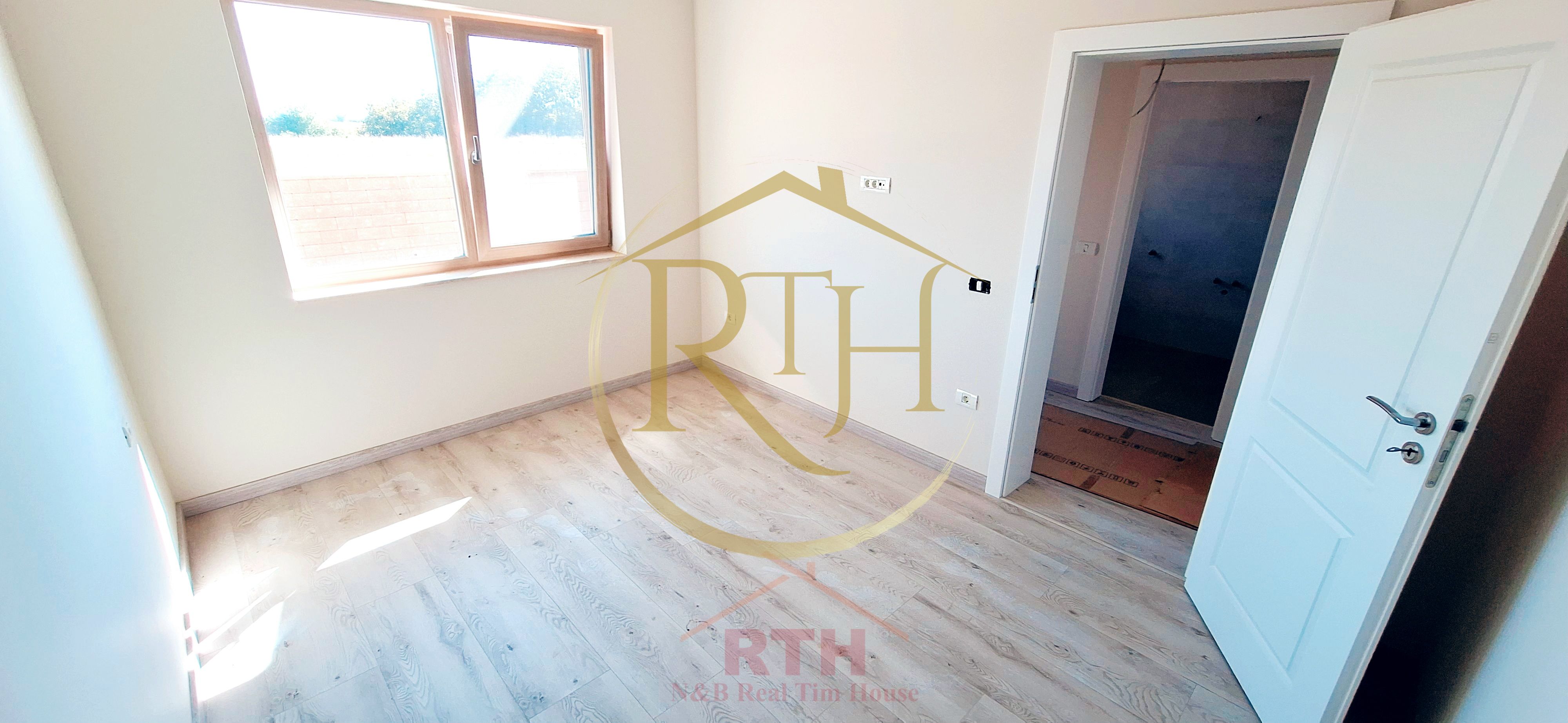 Oferim spre vanzare Duplex cu 5 camere situat in Giroc aproape de DAF — fotografia 17