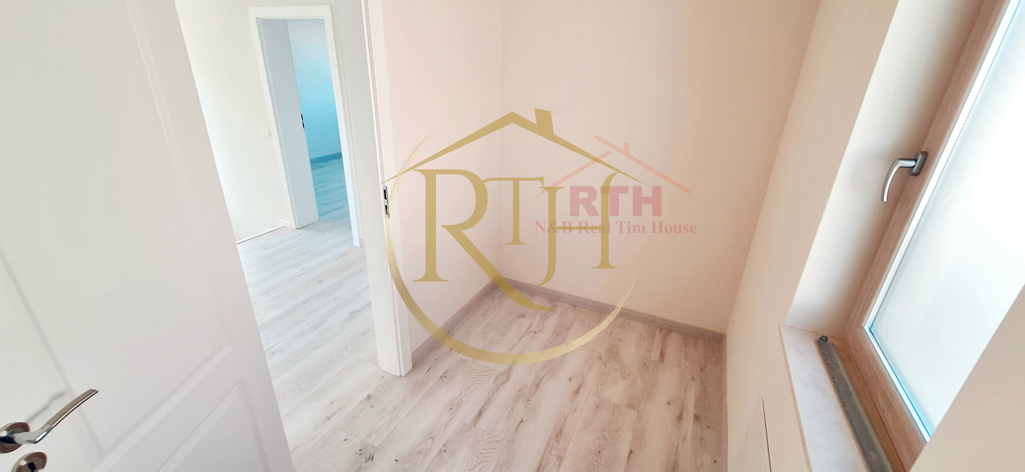 Oferim spre vanzare Duplex cu 5 camere situat in Giroc aproape de DAF — fotografia 9