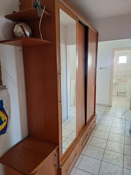 BRASADAS vinde ap 2 cam 4/4 RENOVAT Carpati II — fotografia 5