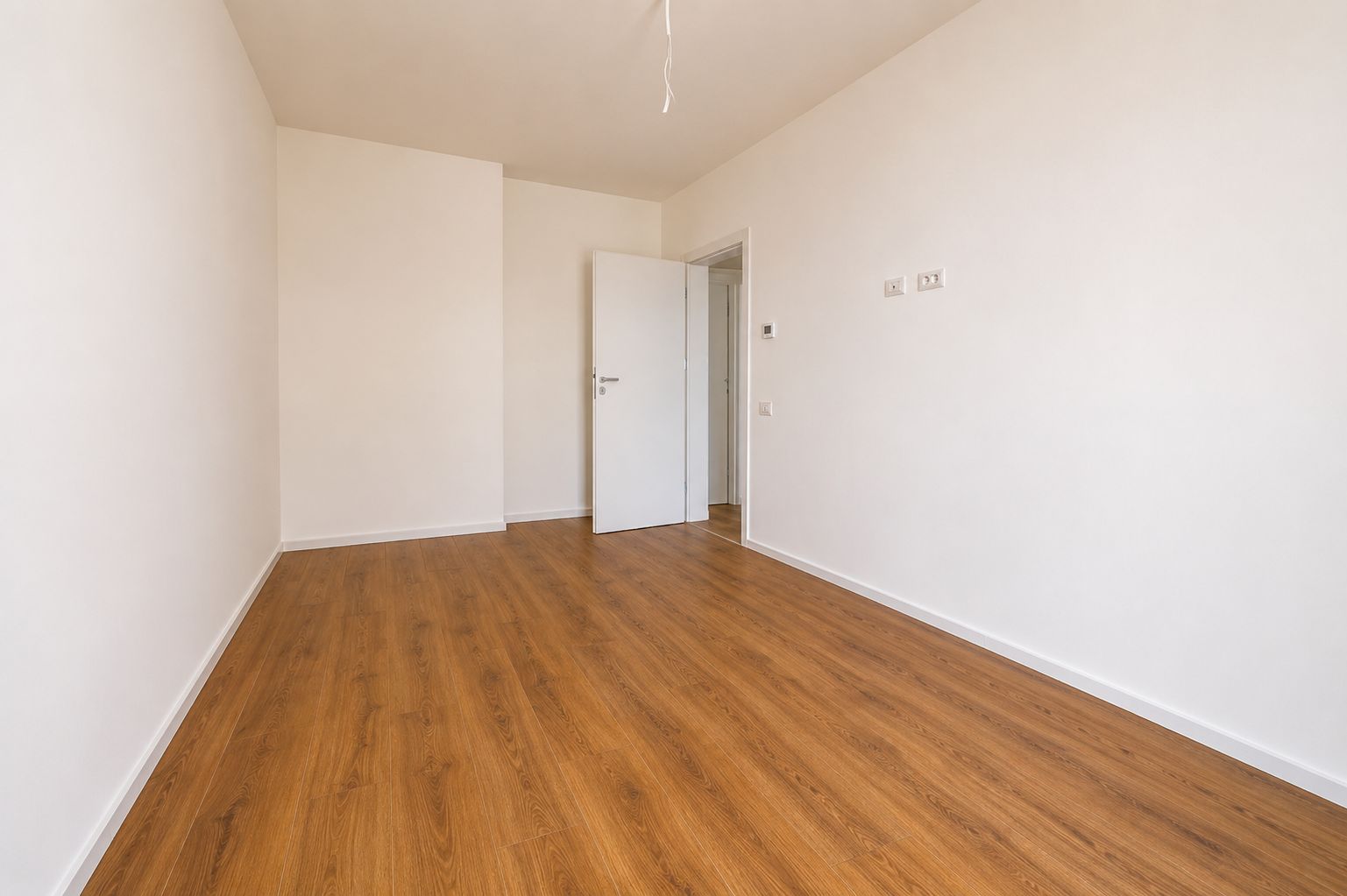 Apartament nou cu 2 camere, Complex Ateneo, 54.5 mp, parcare inclusa — fotografia 3
