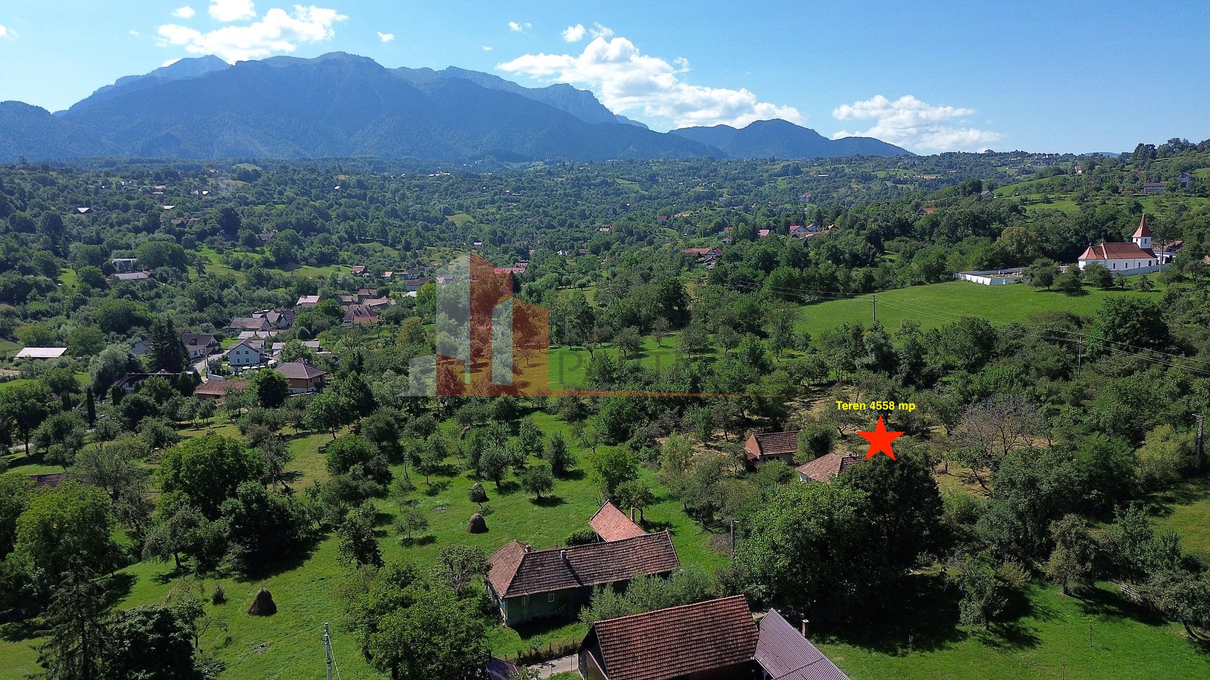 Teren 4558 mp cu casă tradițională, Sohodol, Bran — fotografia 5
