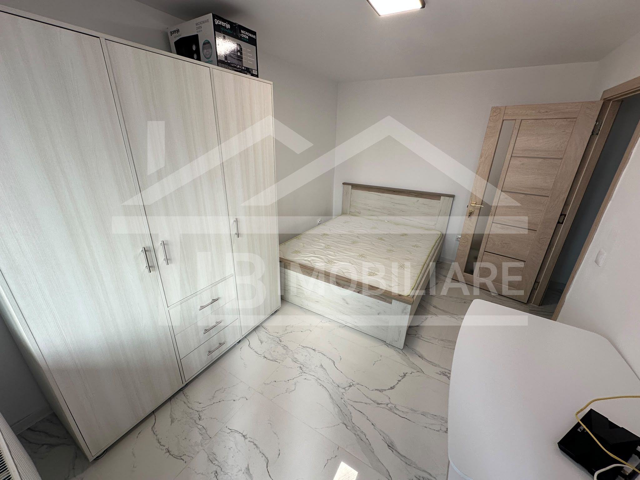 Apartament cu 2 camere, 52mp, decomandat, Zona Libertatii — fotografia 3
