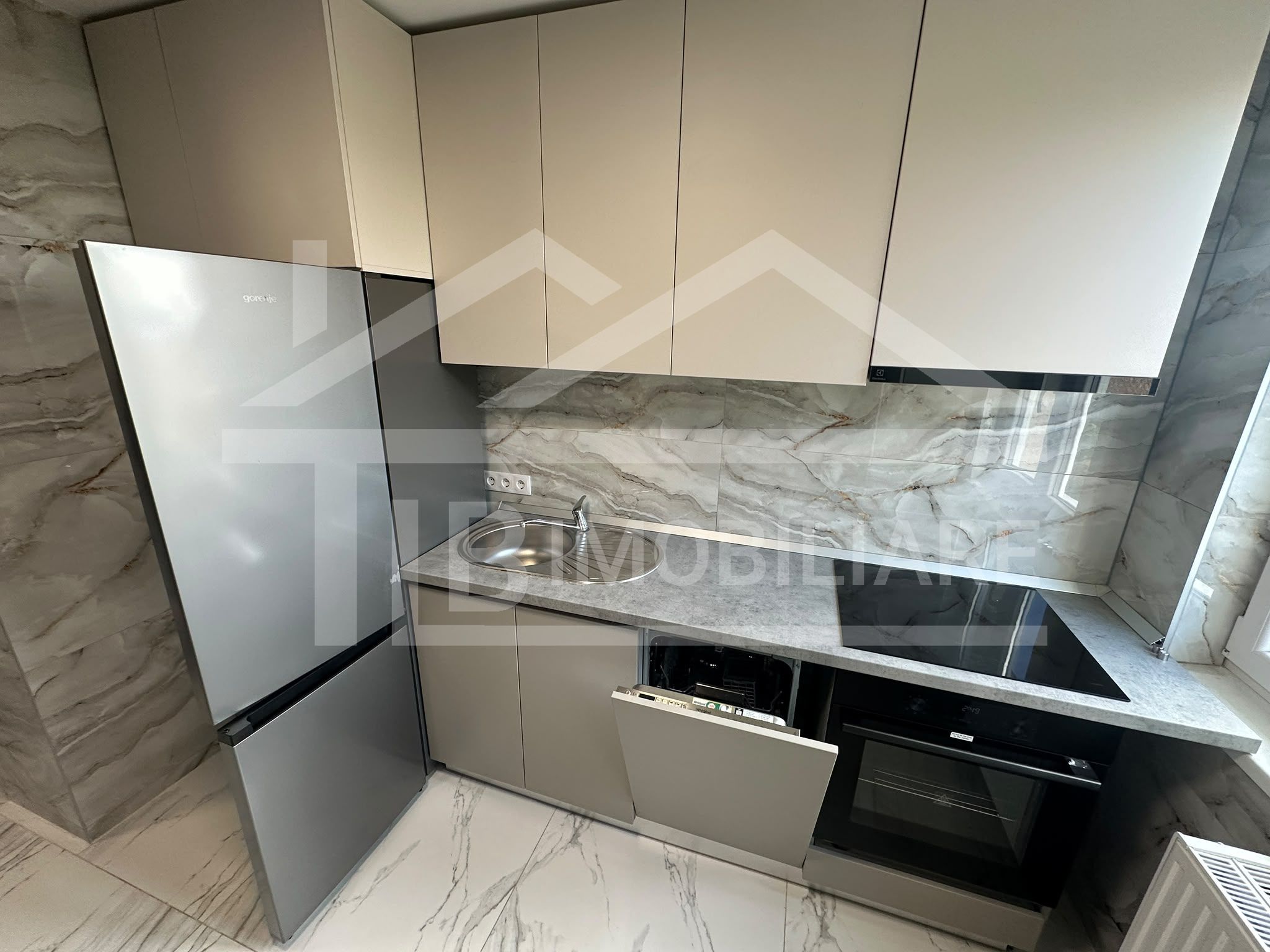 Apartament cu 2 camere, 52mp, decomandat, Zona Libertatii — fotografia 5