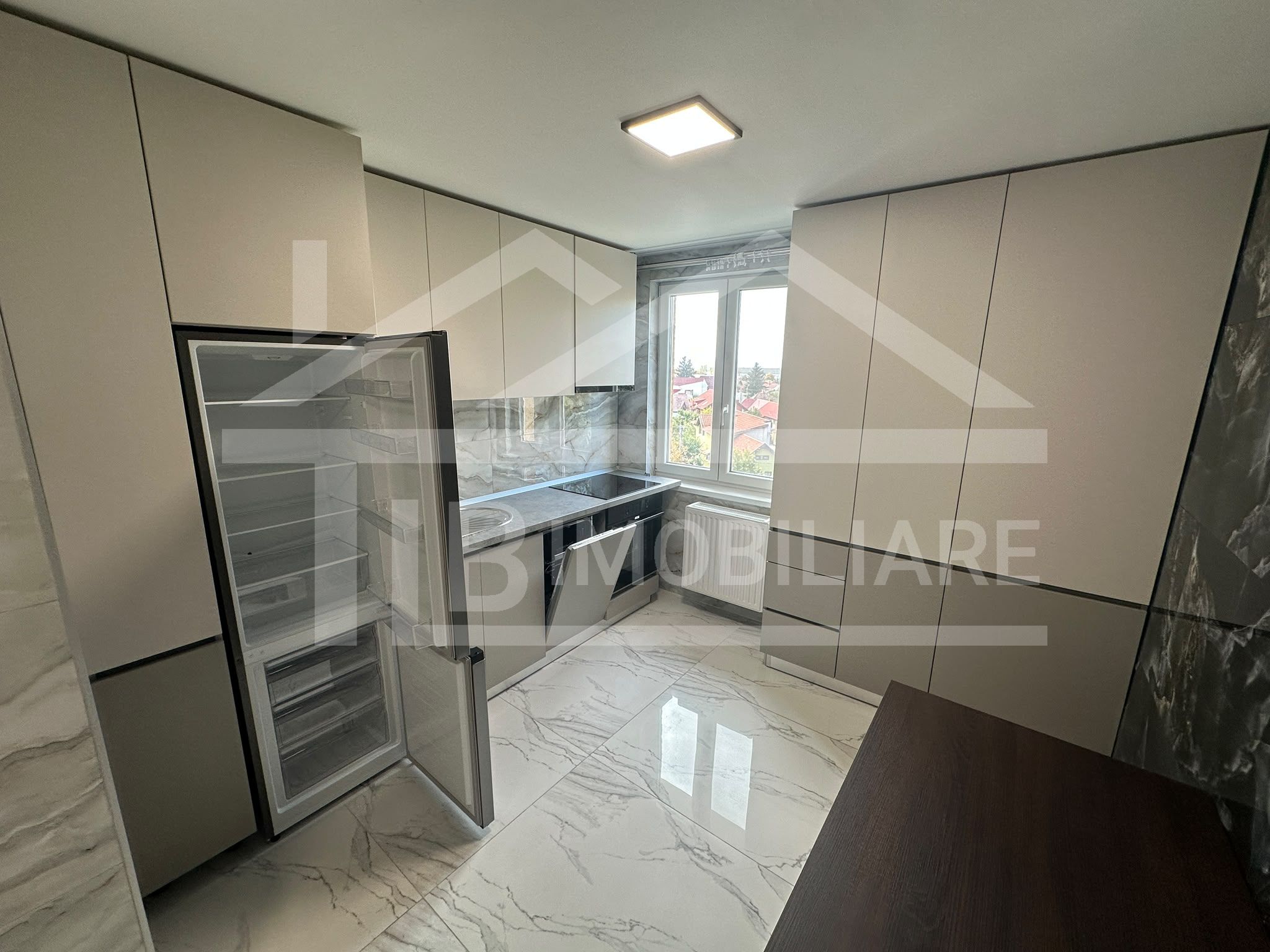 Apartament cu 2 camere, 52mp, decomandat, Zona Libertatii — fotografia 6