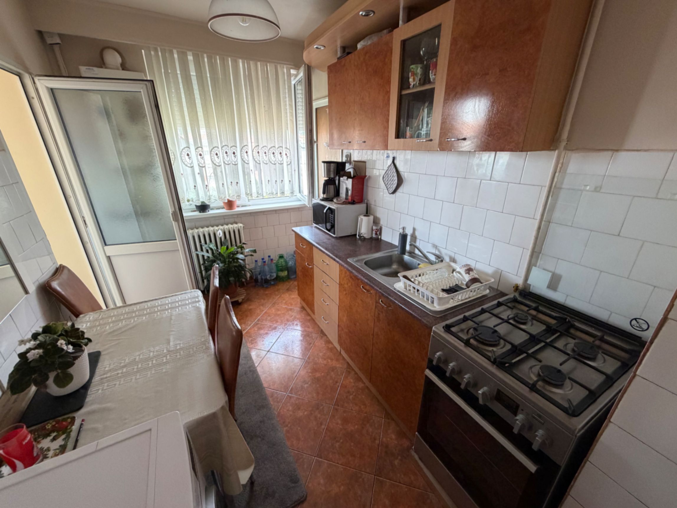 Apartament 2 camere, decomandat - zona Cetate — fotografia 11