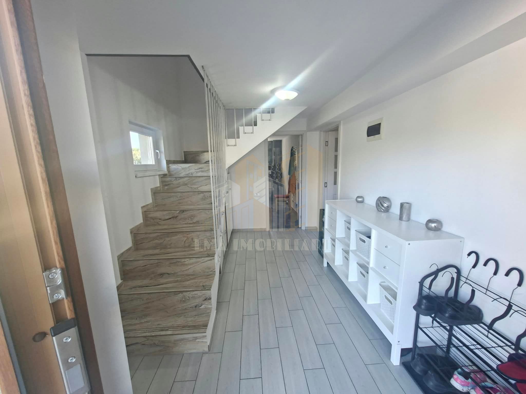 Casa individuala Harman Brasov  parter+etaj — fotografia 8