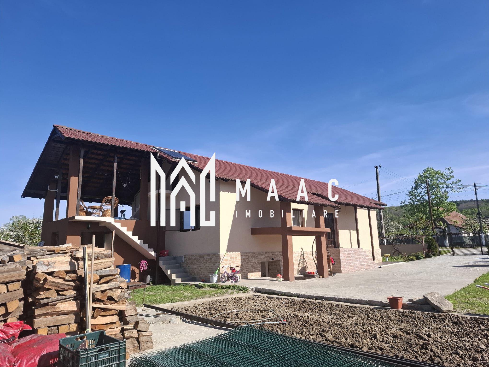 Casă 4 camere | Mănăilești, Vâlcea | 134 mp, teren 1.556 mp — fotografia 3