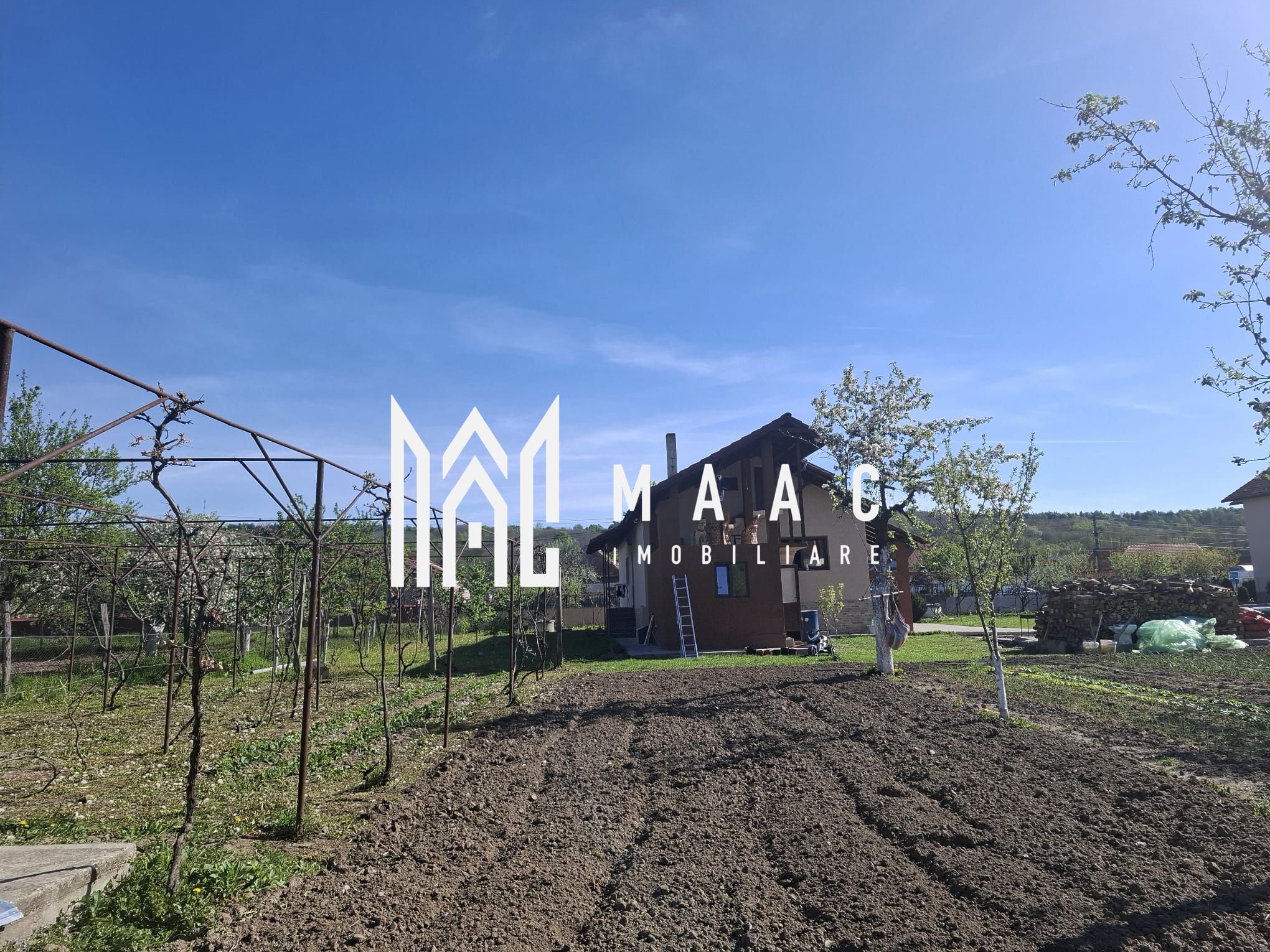 Casă 4 camere | Mănăilești, Vâlcea | 134 mp, teren 1.556 mp — fotografia 4