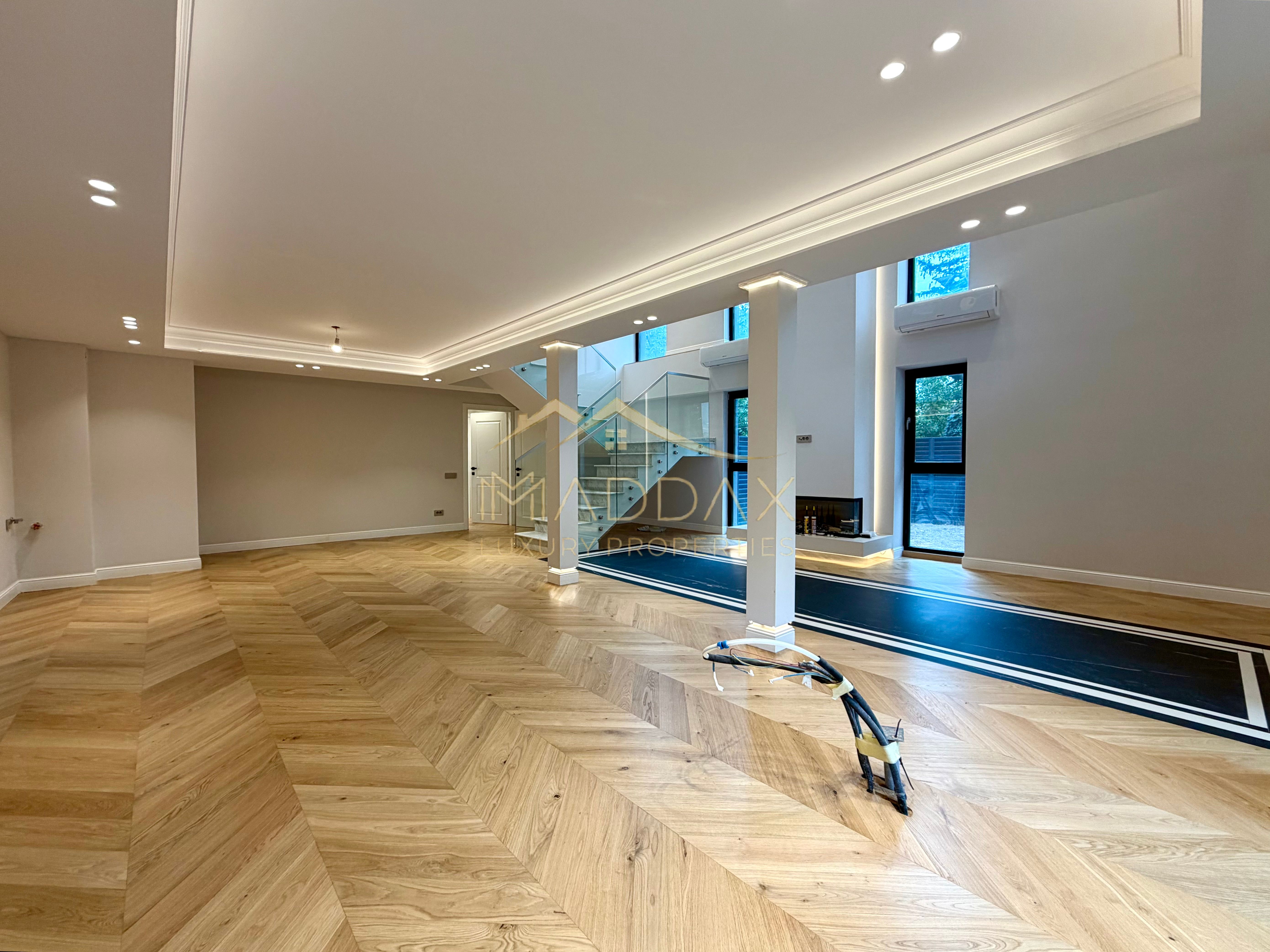 Duplex 4 camere cu gradina //  200 mp + curte 150mp // Straulesti — fotografia 3
