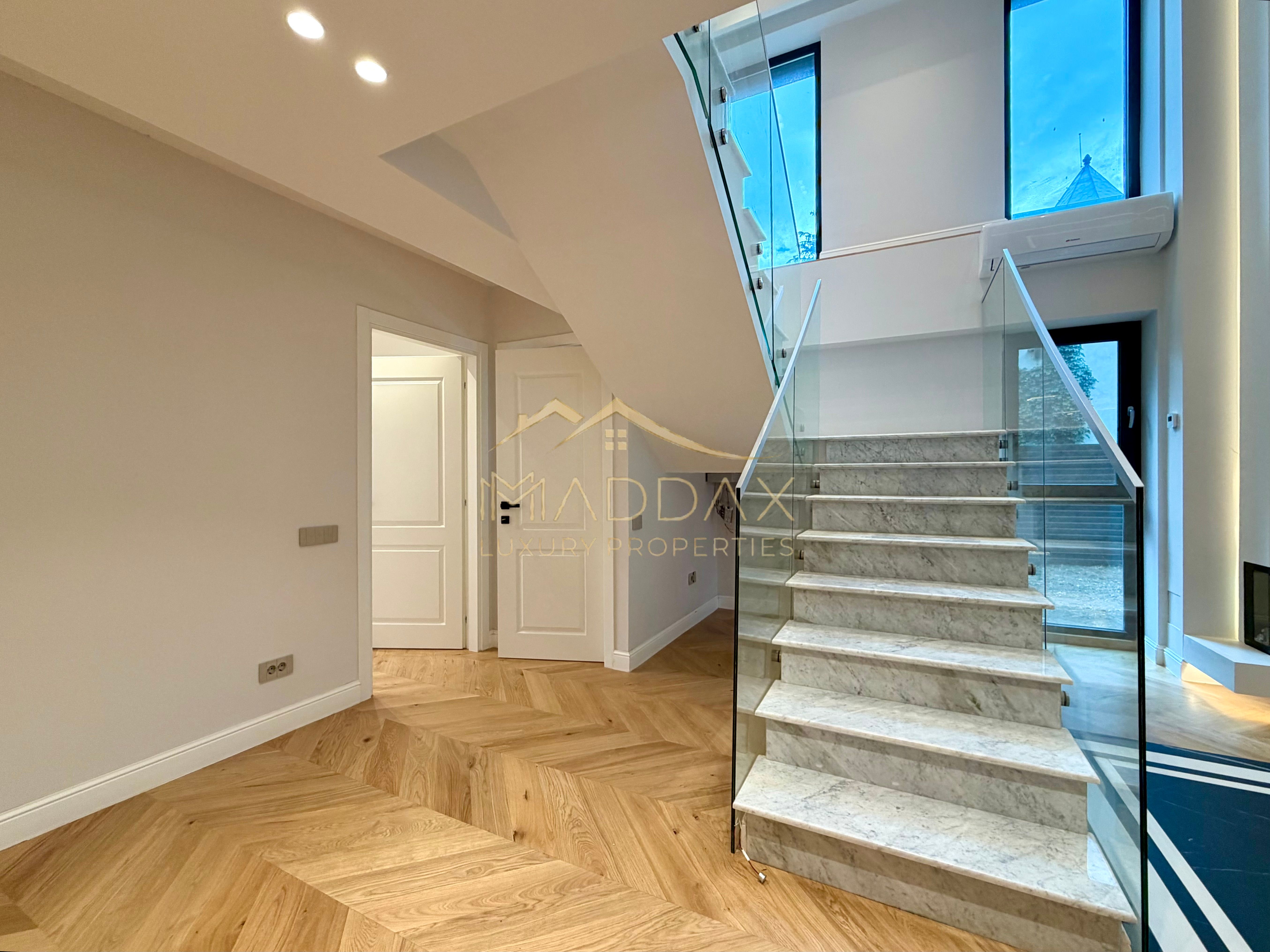 Duplex 4 camere cu gradina //  200 mp + curte 150mp // Straulesti — fotografia 5
