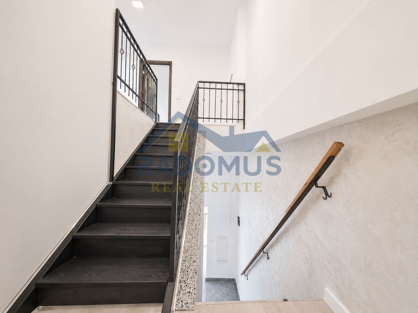 Vilă Premium Ultracentrală | 441 mp | Renovată  Integral 2026 | — fotografia 12