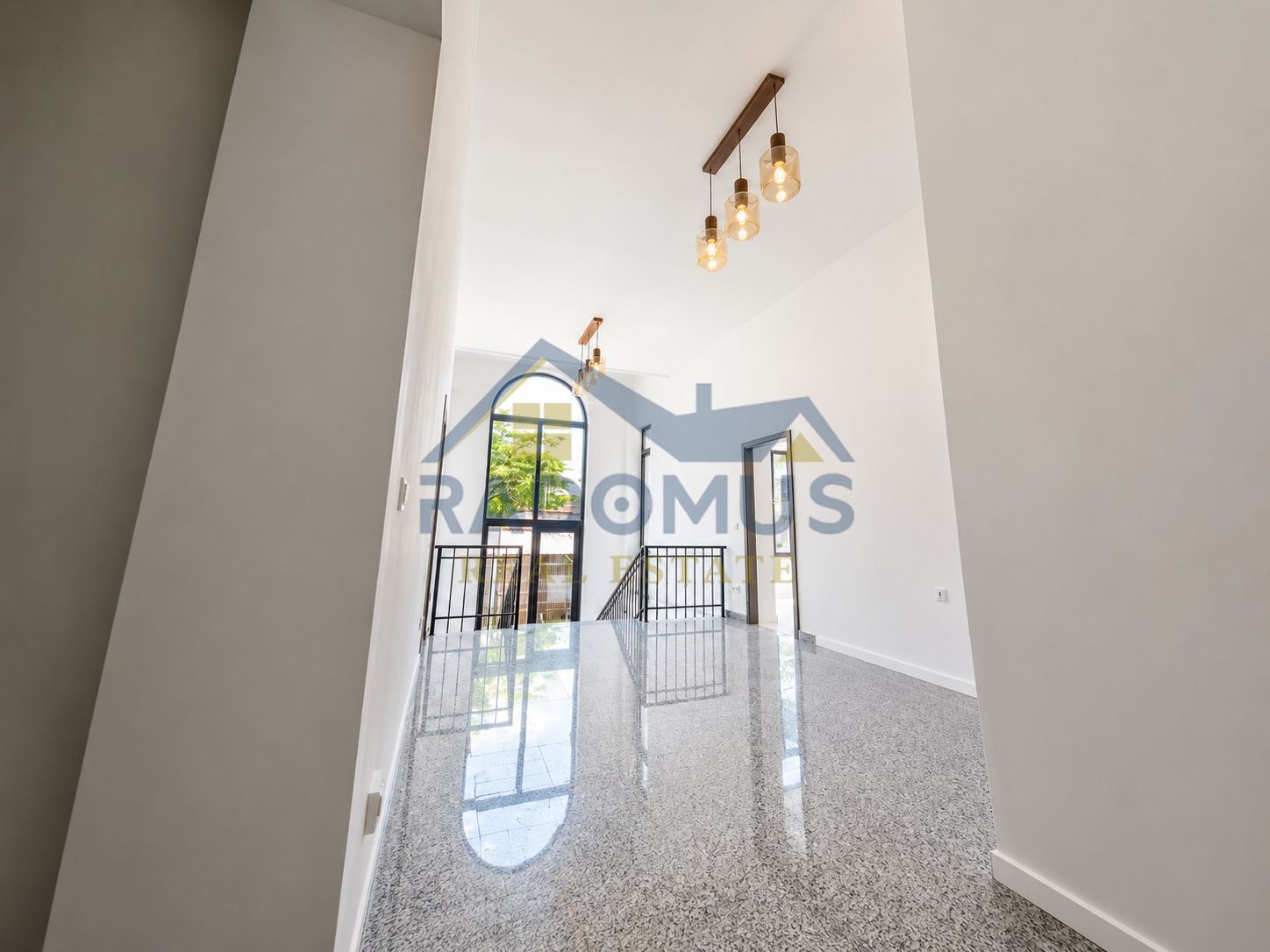 Vilă Premium Ultracentrală | 441 mp | Renovată  Integral 2026 | — fotografia 8