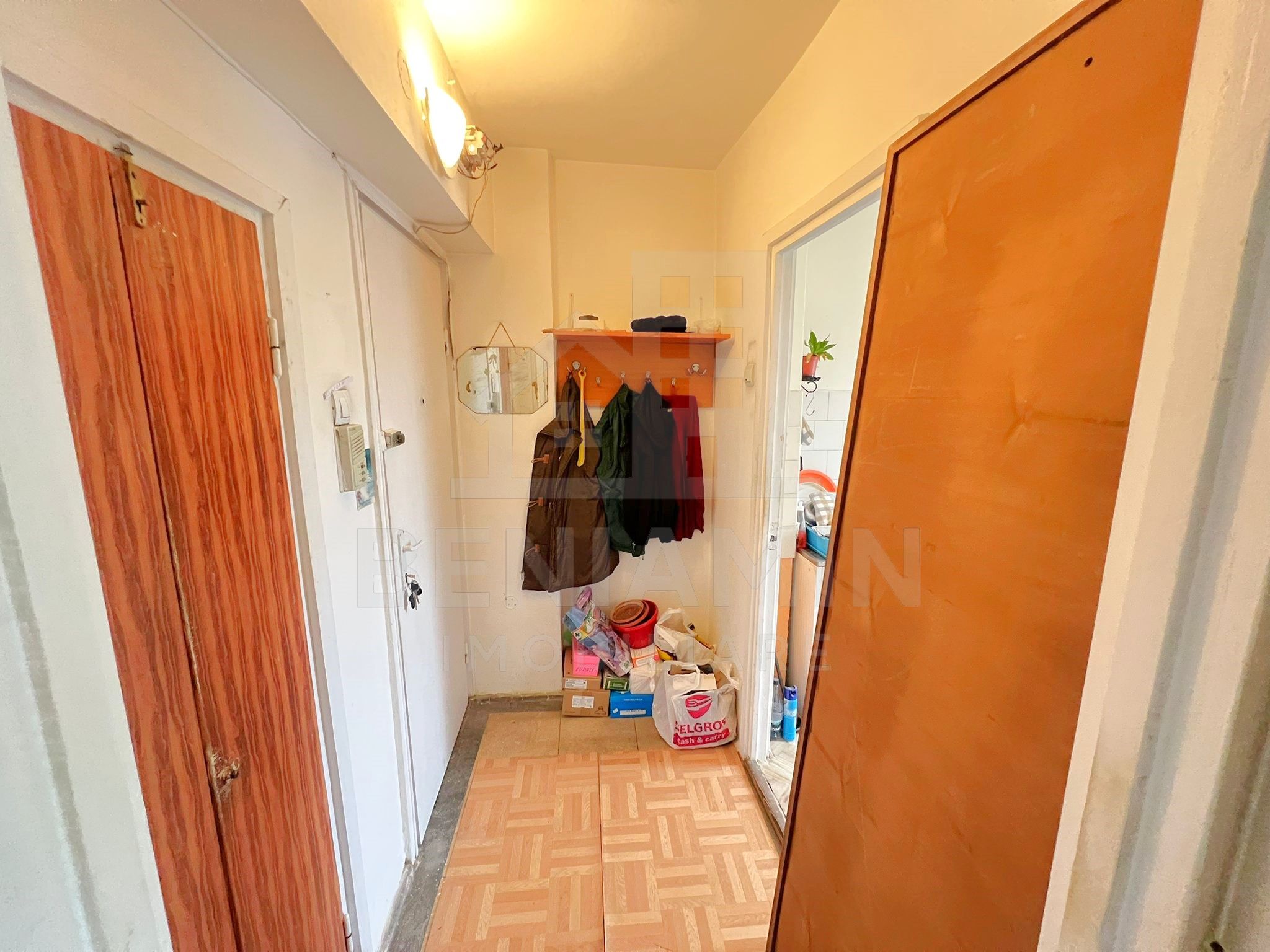 Apartament-2 Camere-48mp-CT- Etajul 2-Izolat-Bulevardul Saturn-Brasov — fotografia 7