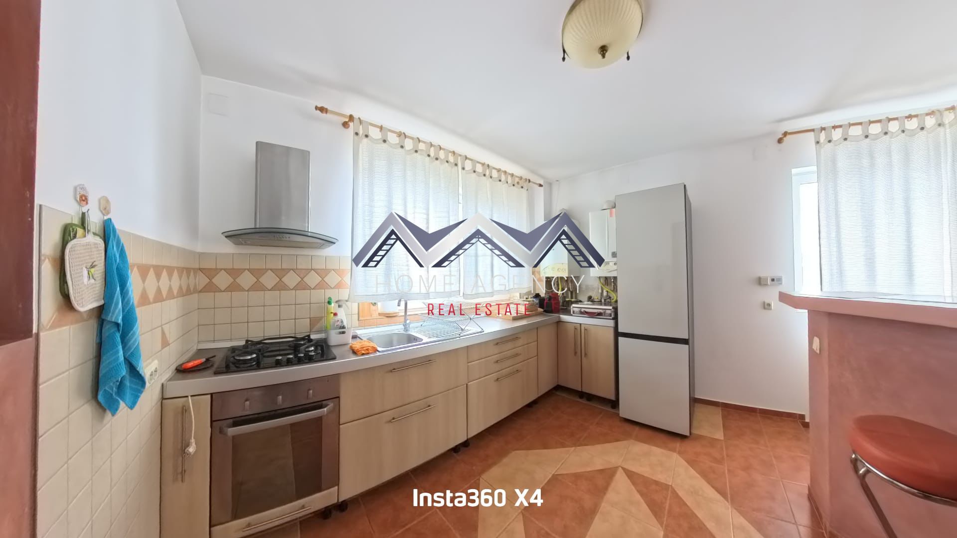 Vilă ultrafinisată cu panoramă superbă, teren 868 mp– Breaza — fotografia 4