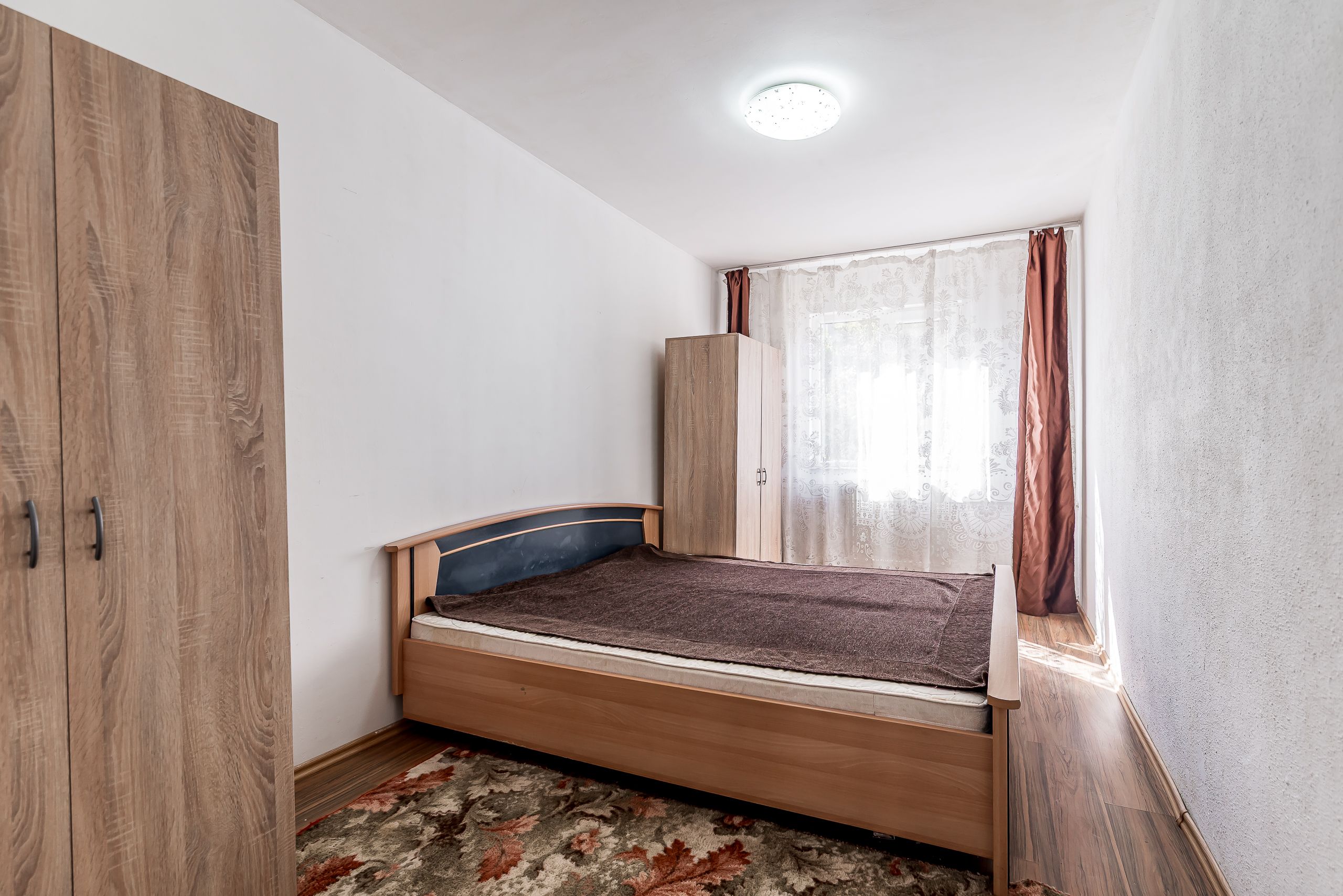 Apartament cu 3 camere, etaj 1 + loc de parcare pe Aleea Predeal — fotografia 6