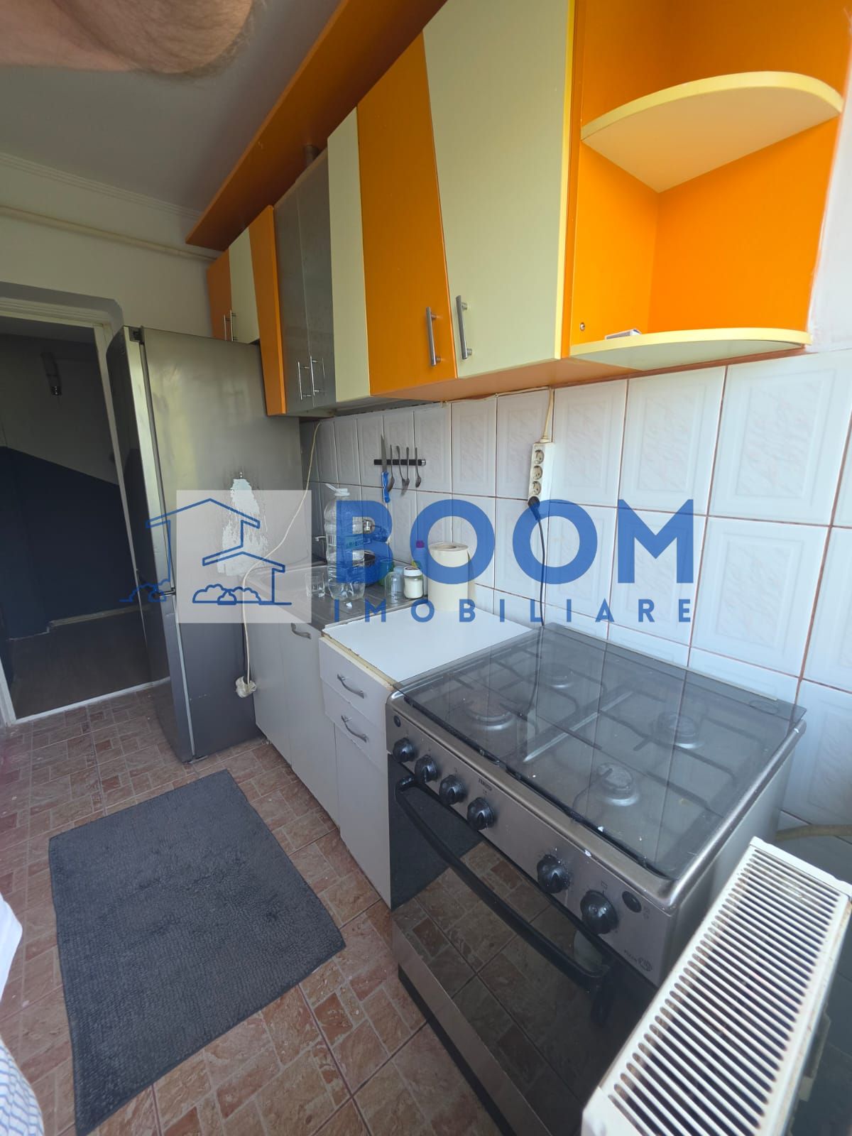 Apartament 3 camere Ostroveni | Centrala proprie | Geam la baie — fotografia 6