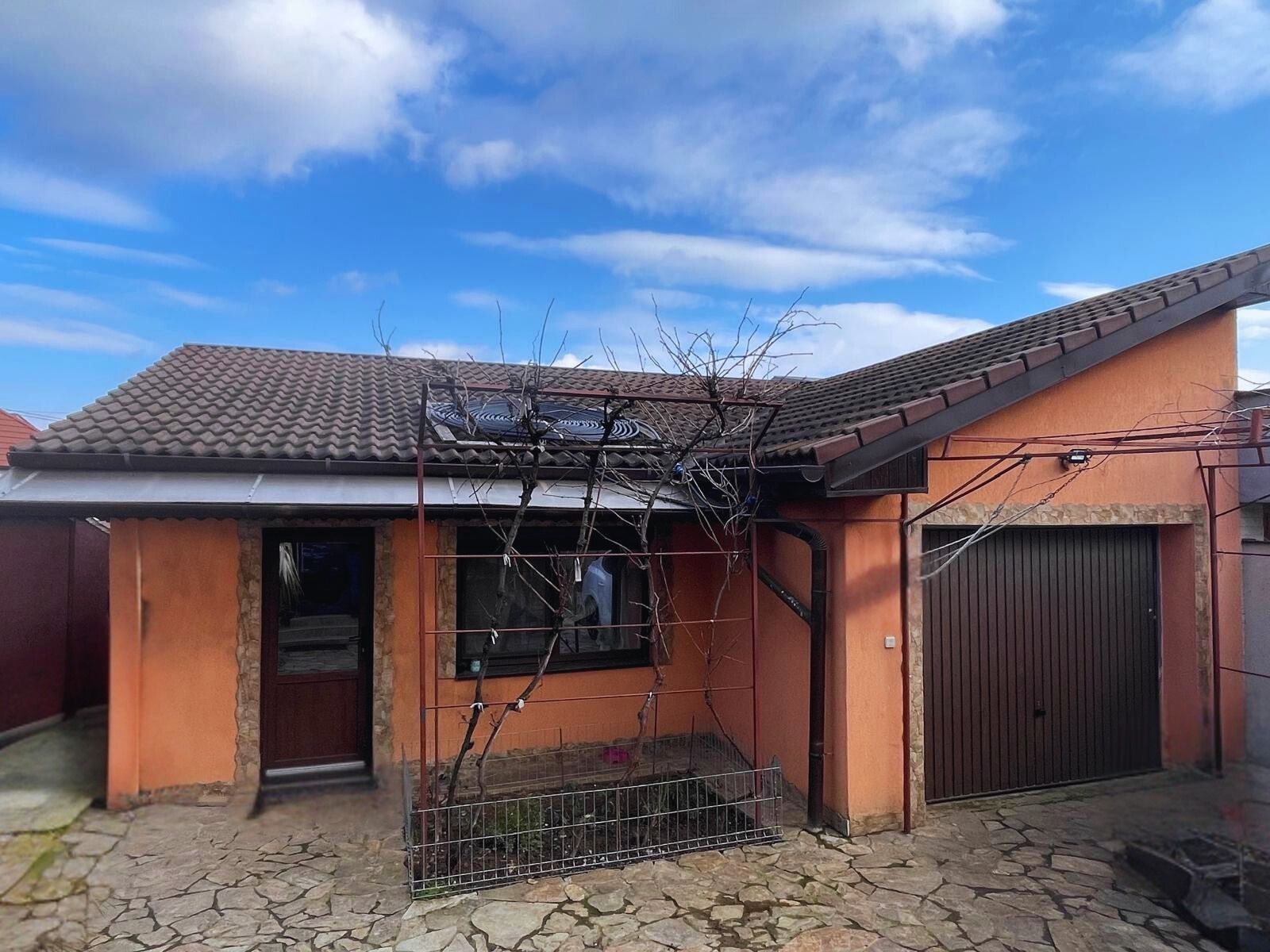 Casa Santandrei, zona linistita, gaz,curent,apa,teren 550 mp-208000Eur — fotografia 5