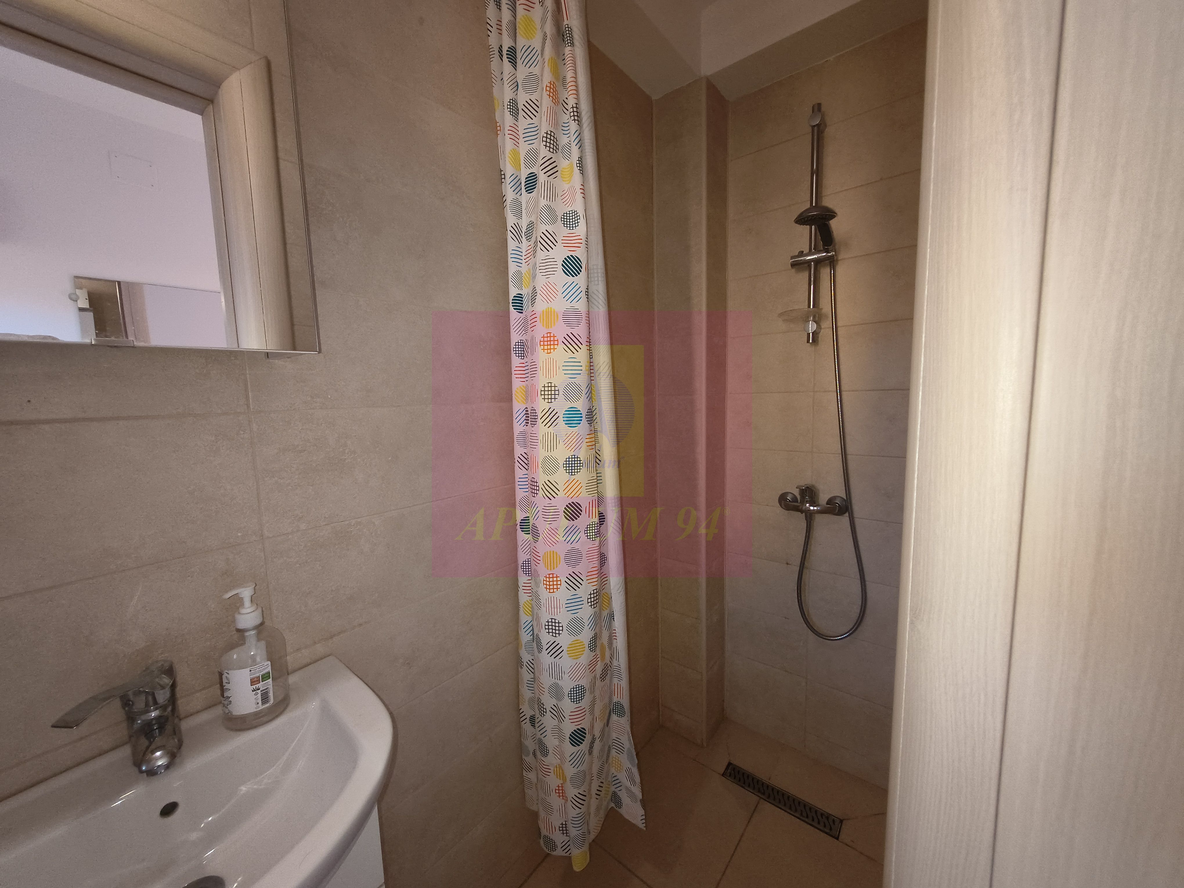 Vilă tip duplex - zona Dantelei-Prel. Ghencea adiacent Drumul Taberei — fotografia 5