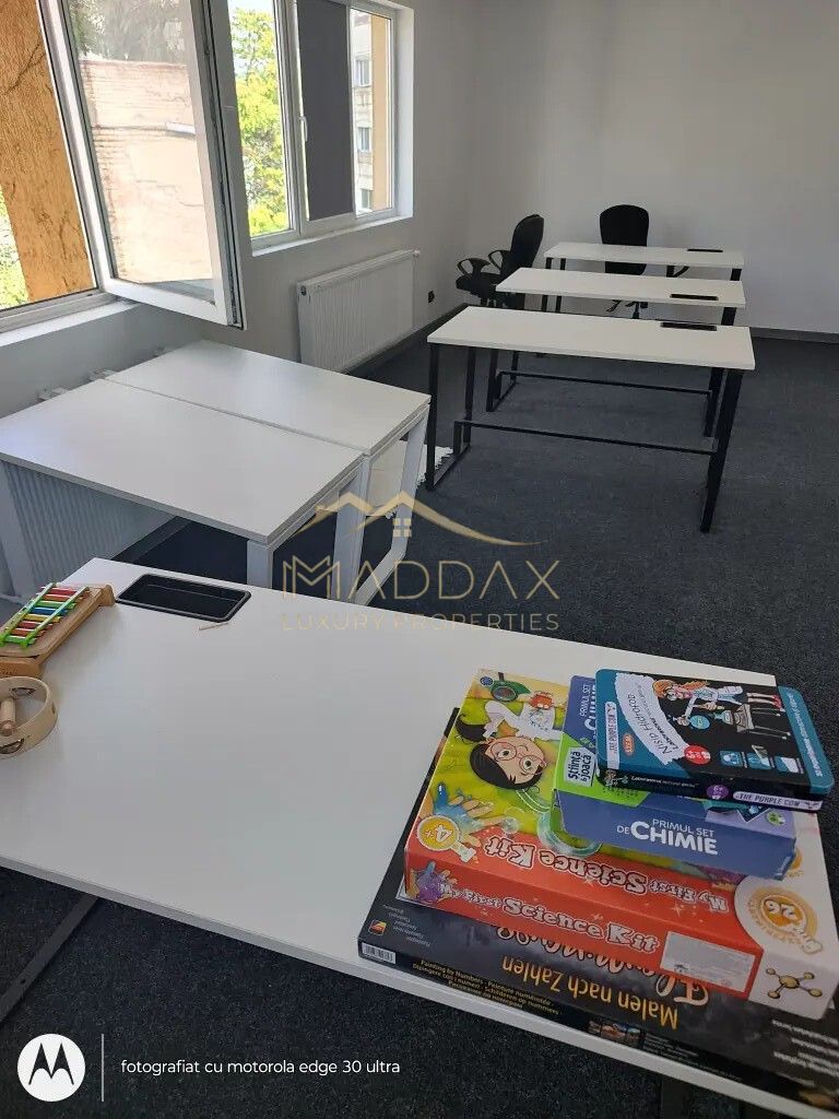 SPATIU COMERCIAL 220 MP -  ZONA MALL VITAN*** — fotografia 4