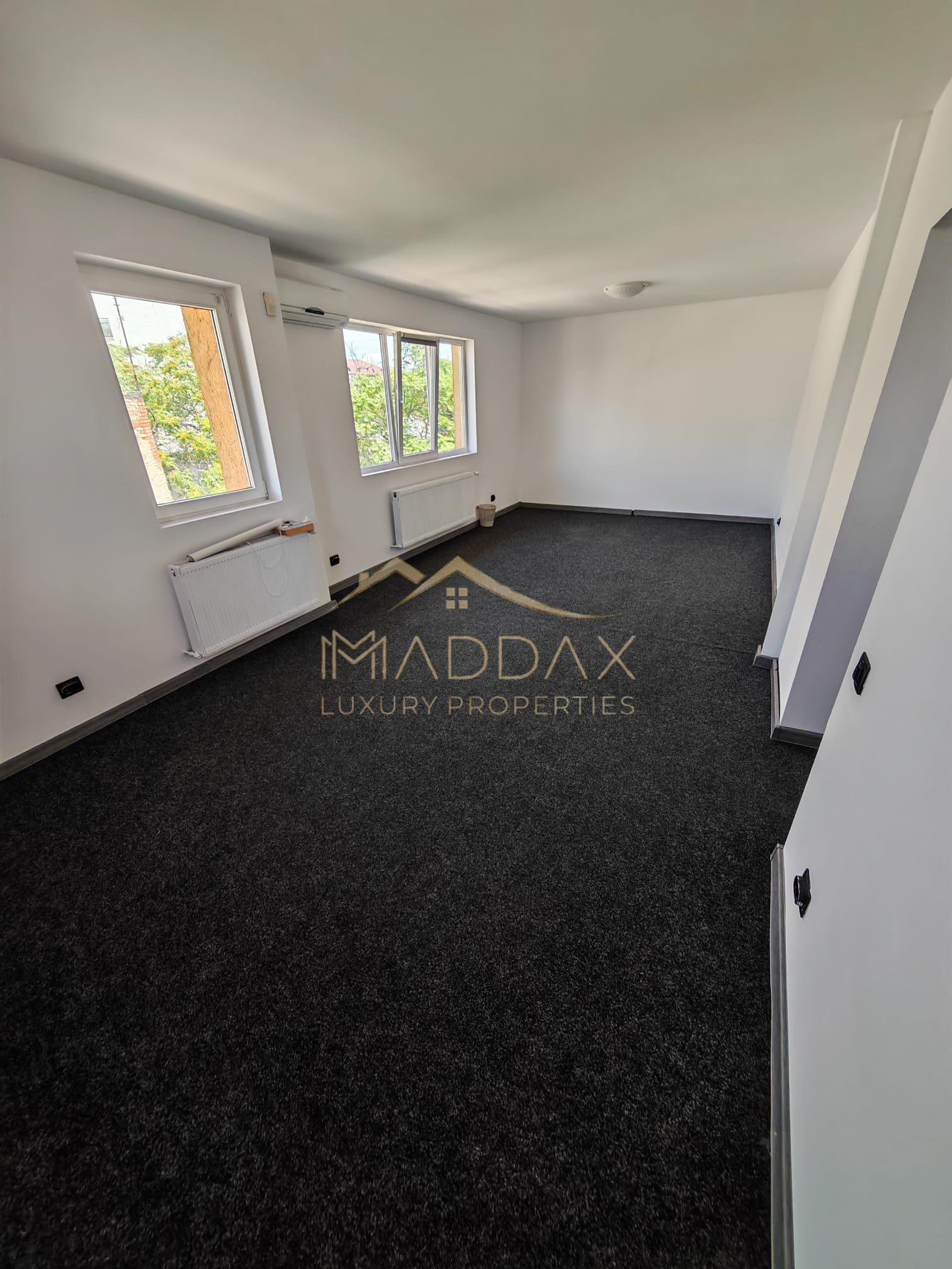 SPATIU COMERCIAL 220 MP -  ZONA MALL VITAN*** — fotografia 9