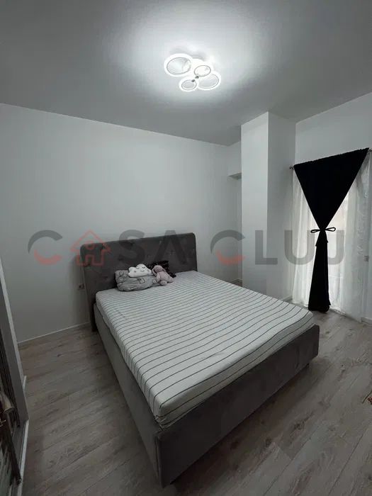 2 camere, zona Centrala, etaj interemediar — fotografia 3