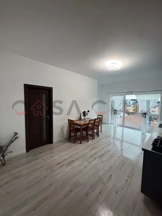 2 camere, zona Centrala, etaj interemediar — fotografia 5