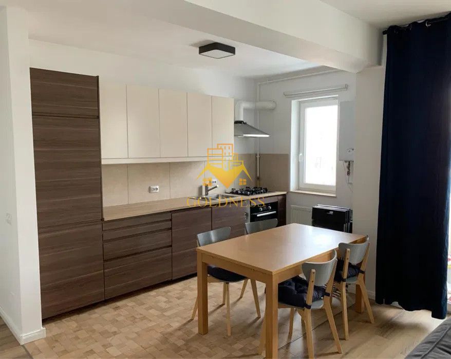 2 Camere open space, Parcare, Buna Ziua, Lidl, Grand Hotel Italia — fotografia 3