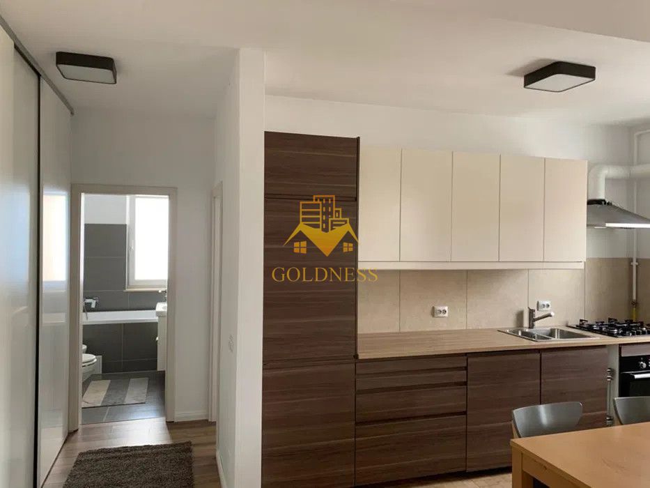 2 Camere open space, Parcare, Buna Ziua, Lidl, Grand Hotel Italia — fotografia 5