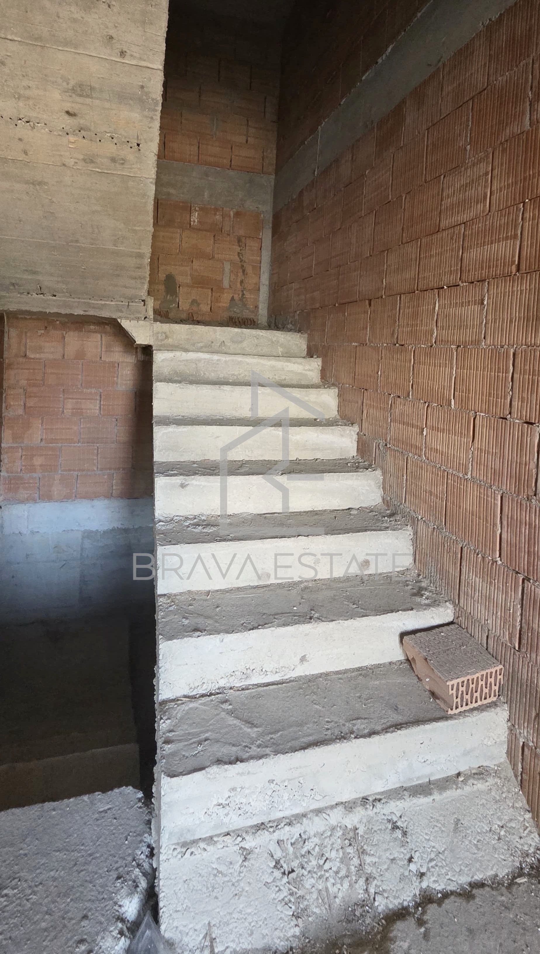 🏢 Clădire cu 15 apartamente | Destinație turistică & rezidențială | 866 mp util — fotografia 2