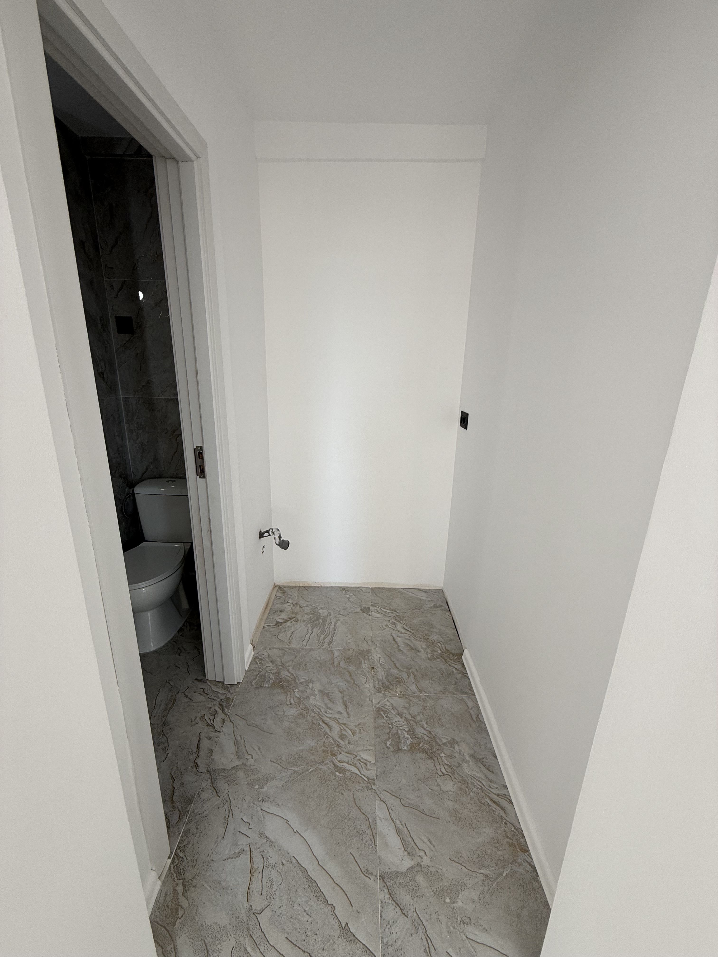 Apartament 3 camere renovat ca la carte zona OMV Campina — fotografia 16