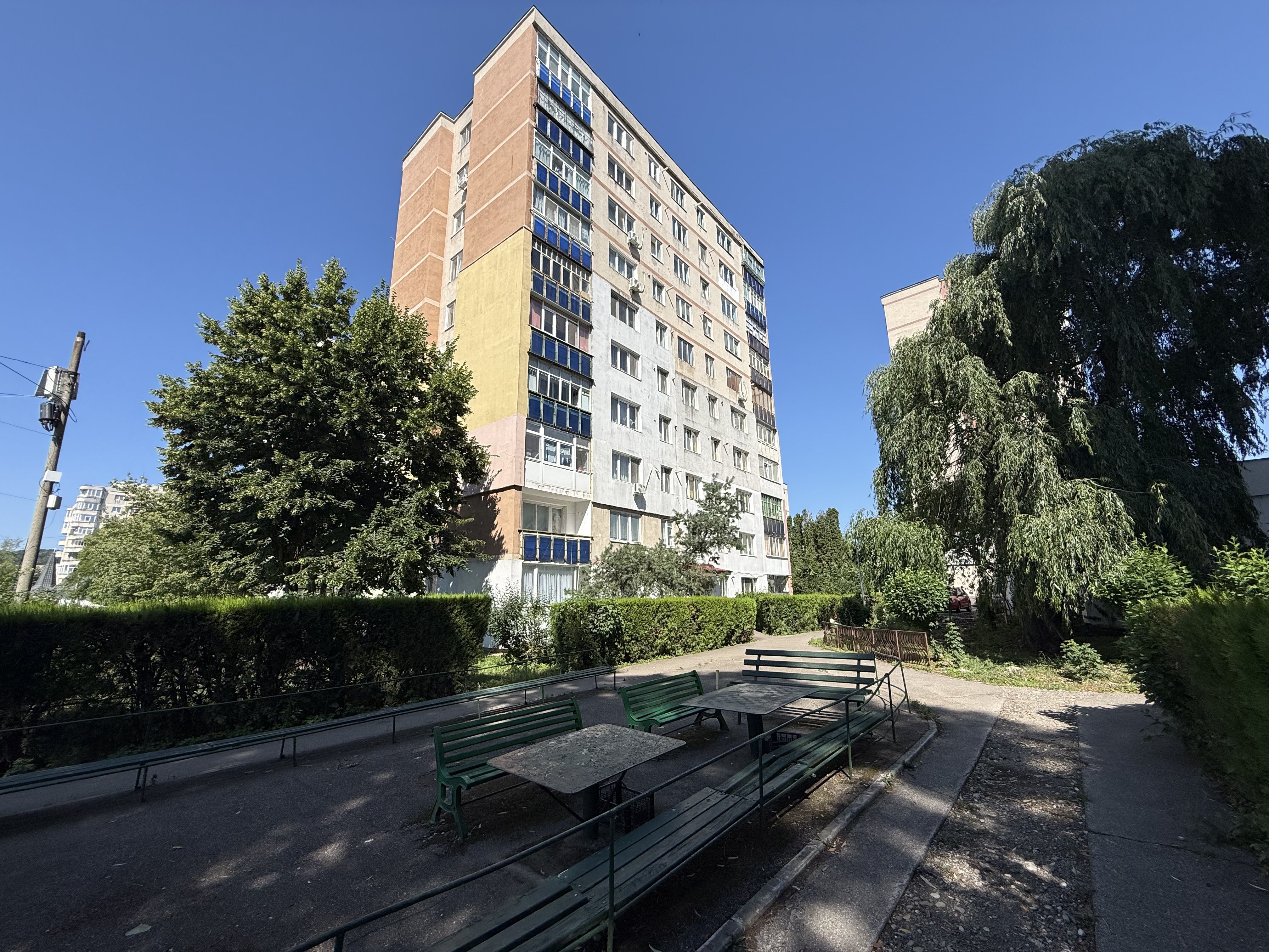 Apartament 3 camere renovat ca la carte zona OMV Campina — fotografia 18