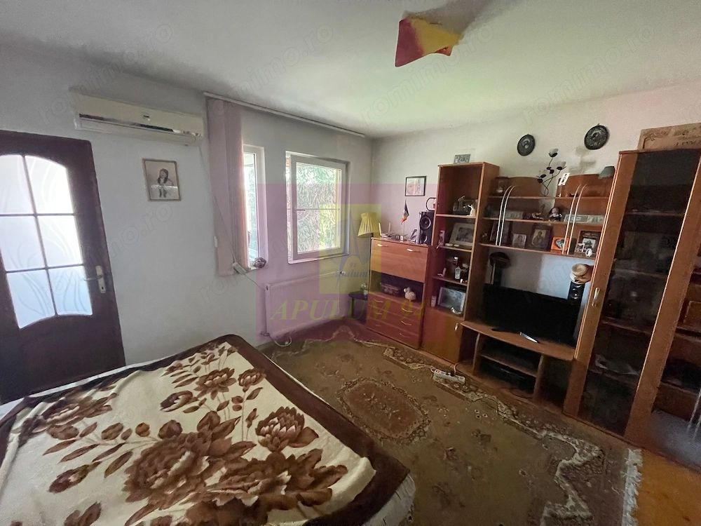 Casa, 5 camere si curte, locatie centrala in Pantelimon, Ilfov — fotografia 5
