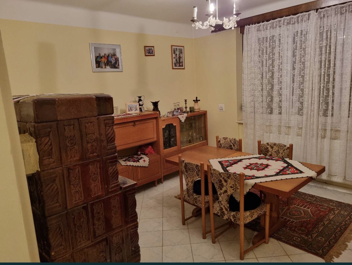 Casa centrala cu etaj — fotografia 4
