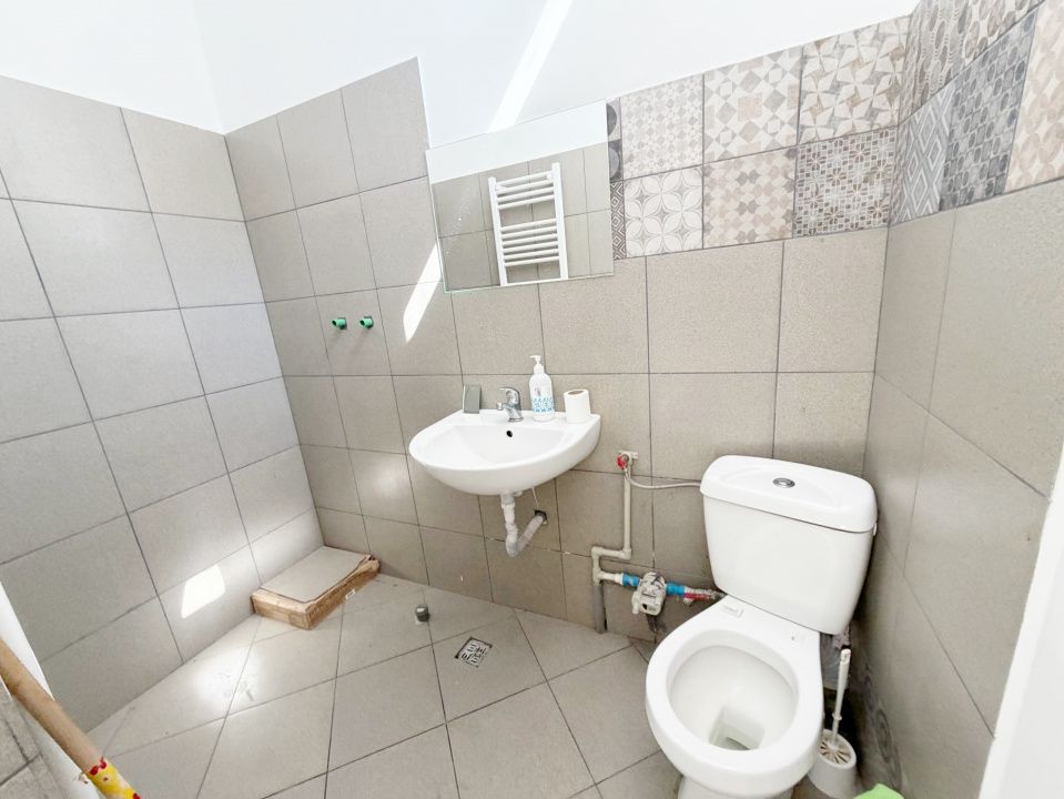 Spațiu Comercial 54 mp | Craiovei-Negoiu | Centrală Proprie | Ideal Birou/Barber — fotografia 4