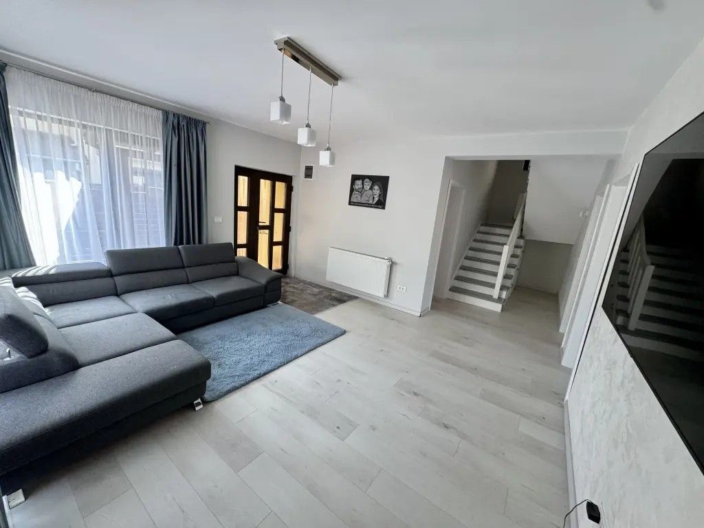 Casa individula ,teren 230 mp-Giroc ,Trandafirilor — fotografia 3