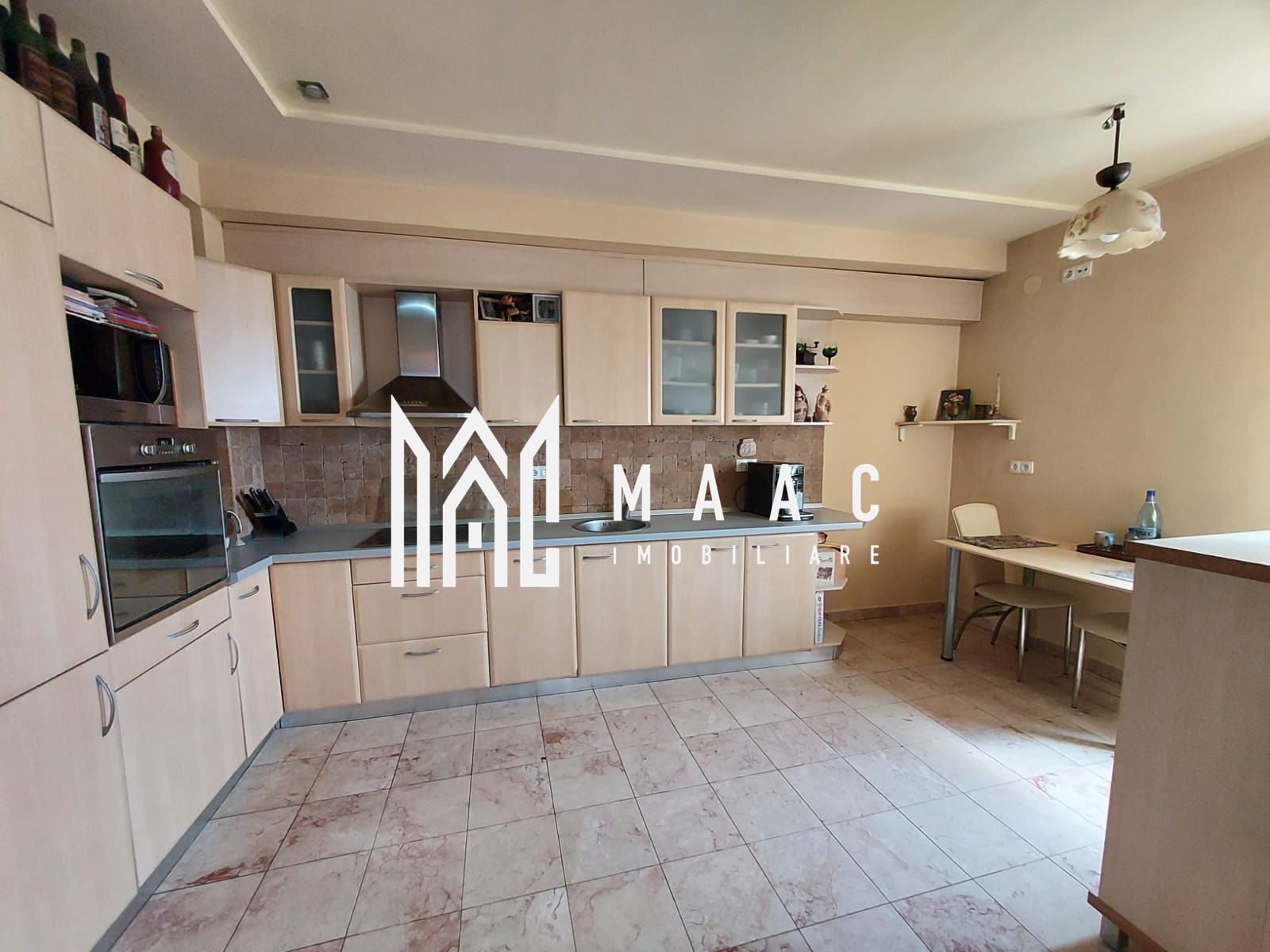 Casa 4 camere I Curte I 220 mp utili I Parcul Sub Arini — fotografia 8